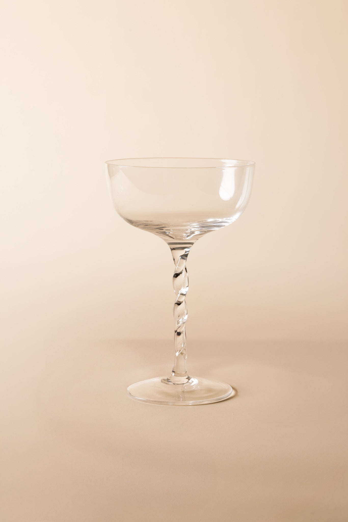 Dawn Coupe Glasses