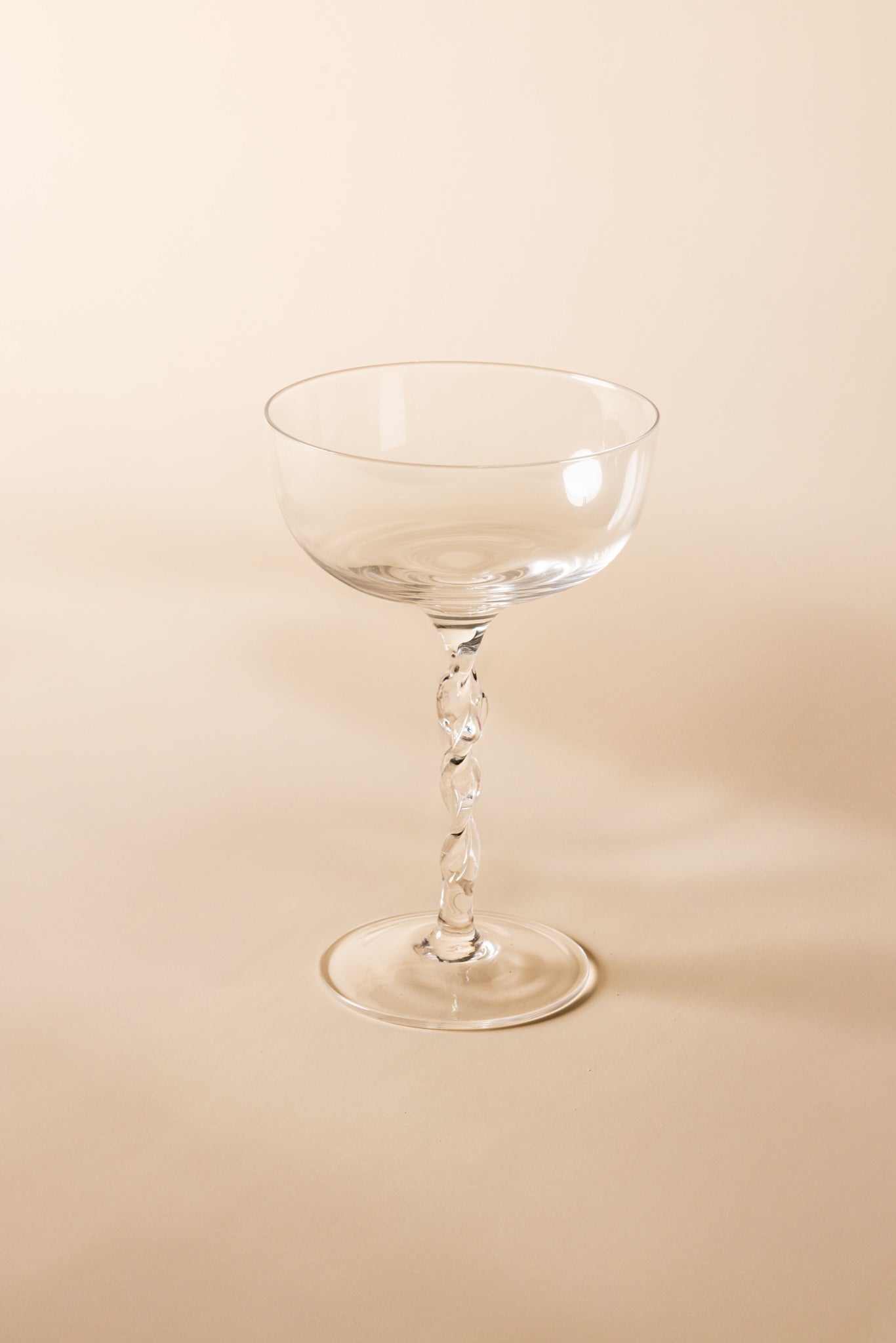 Dawn Coupe Glasses